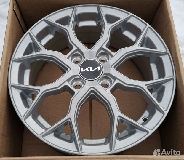 Kia Rio, Hyundai Solaris R15 новые