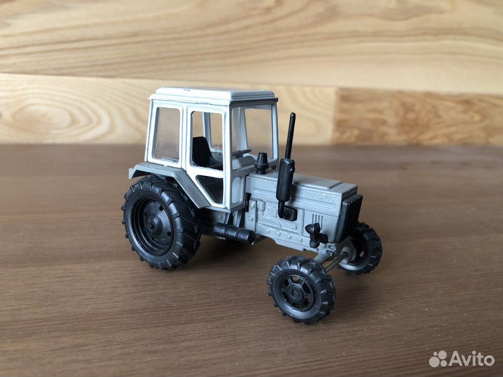 Модель трактора Беларус СССР