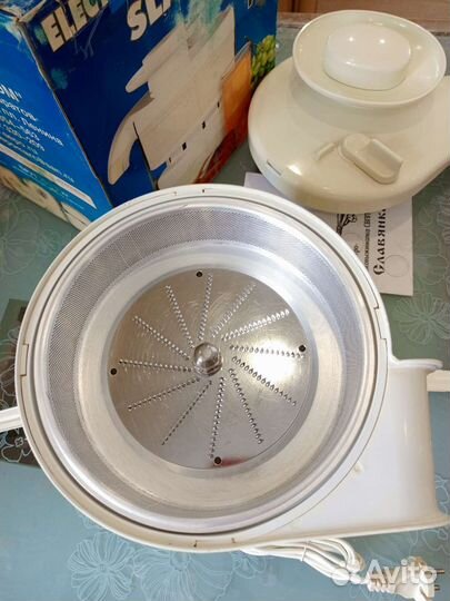 Электросоковыжималка свпп-301 Славянка