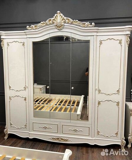 Спальный гарнитур Флоренция в наличии