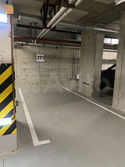 Машиноместо, 13 м²