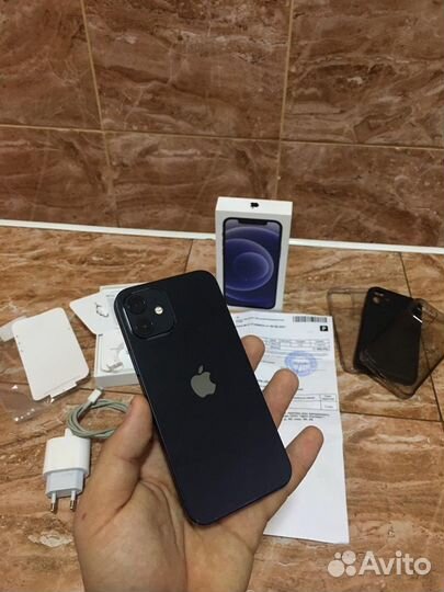iPhone 12 64GB M-RU/A