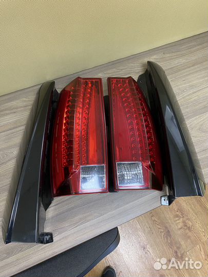 Задние фары на cadillac escalade