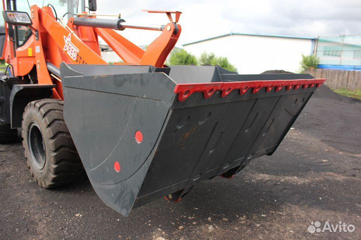 Фронтальный погрузчик Redstar 3000GTS, 2023