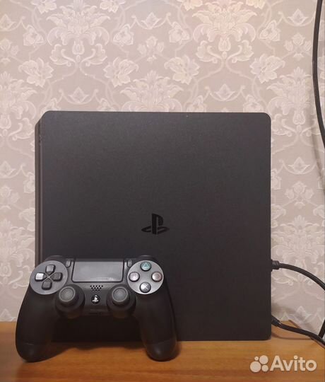 Sony PS4 slim