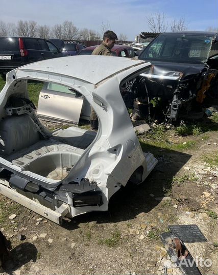 Задняя часть кузова Peugeot 308