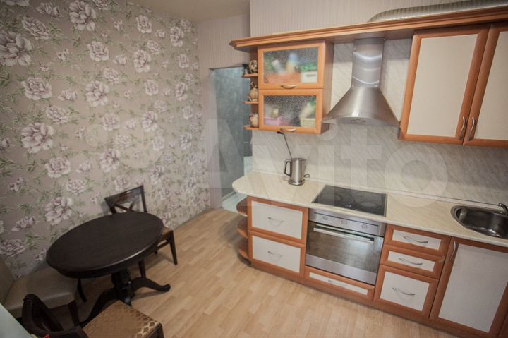2-к. квартира, 60 м², 2/5 эт.