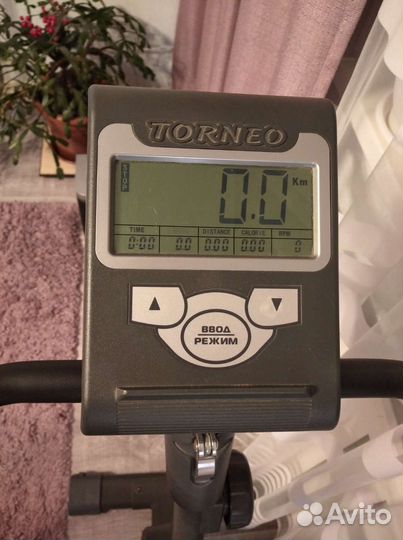 Велотренажер torneo