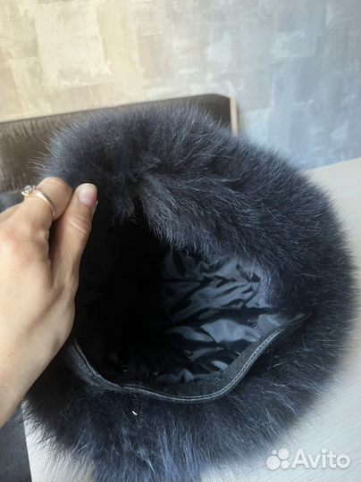 Кожанная шапка с песца