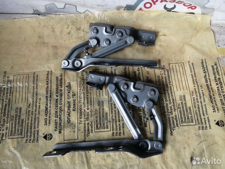 Петли капота Opel Astra J