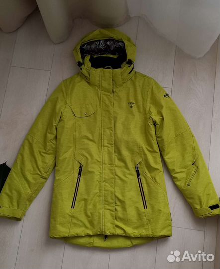 Горнолыжная куртка