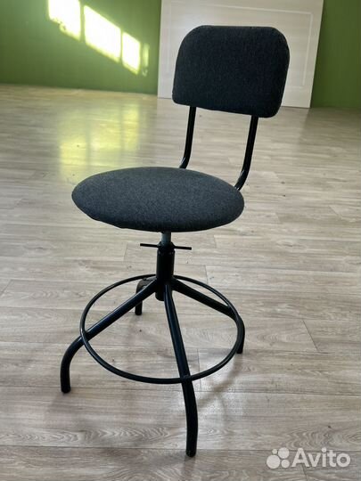 Стул швейный