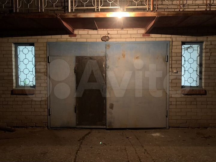 Гараж, > 30 м²