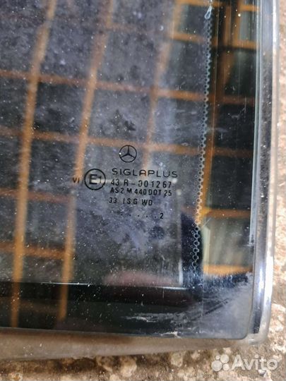 Стекло двери задний Mercedes W140 Long