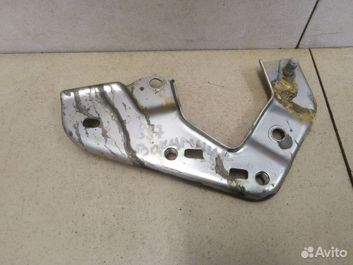 Кронштейн (сопут. товар) Hi Lux 2015