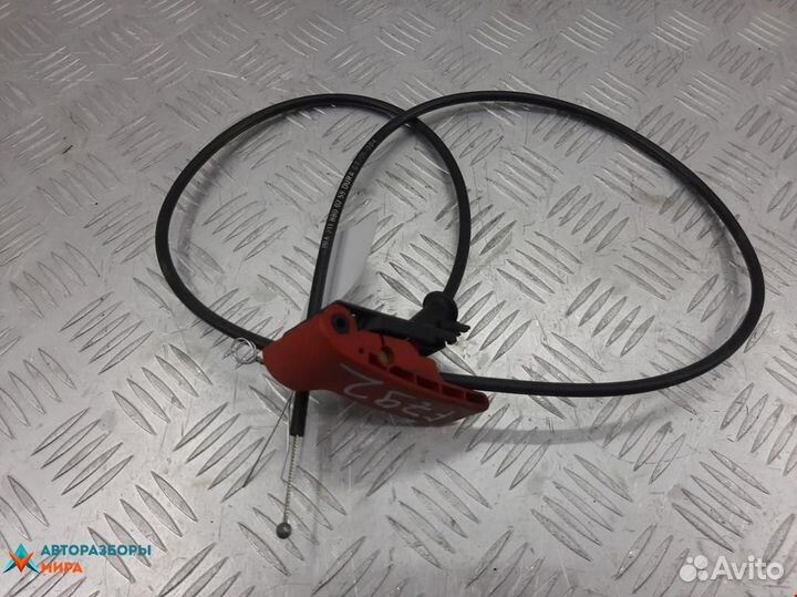 Ручка открывания капота Mercedes-Benz E-Класс