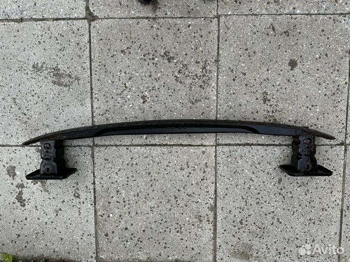 Усилитель заднего бампера Ford Focus 3 хэтчбэк