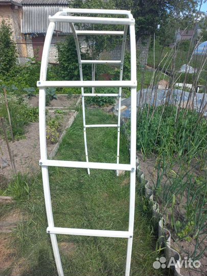 Арка садовая