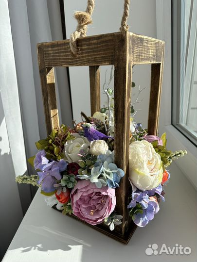 Букет декоративный в фонаре