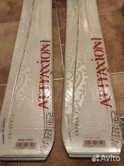 Горные лыжи ботинки и палки женские