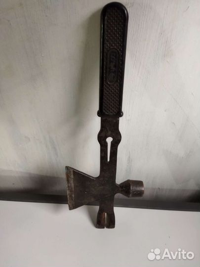 Топор туристический