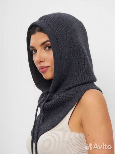 Капор вязаный