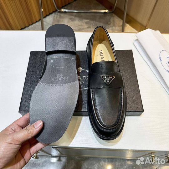 Лоферы мужские Prada