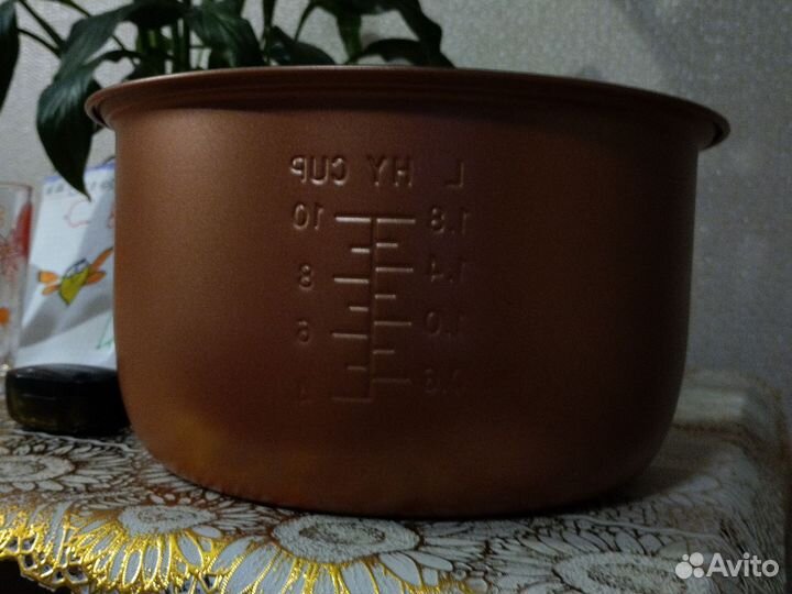 Универсальная чаша для мультиварки на 4л