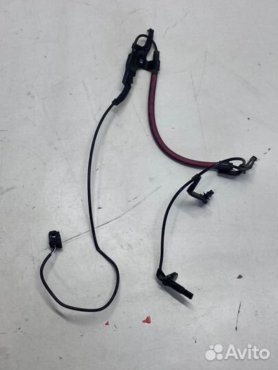 Датчик abs передний правый Toyota Camry V70/V75