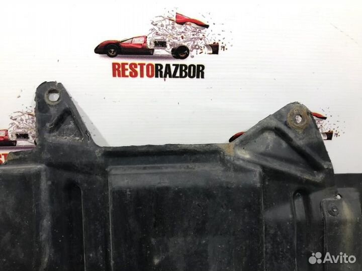 Защита двигателя левая Mitsubishi Space Wagon