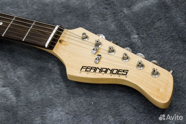 Электрогитара Fernandes Stratocaster