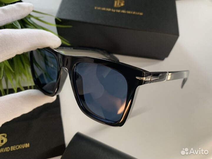 Очки David Beckham солнцезащитные