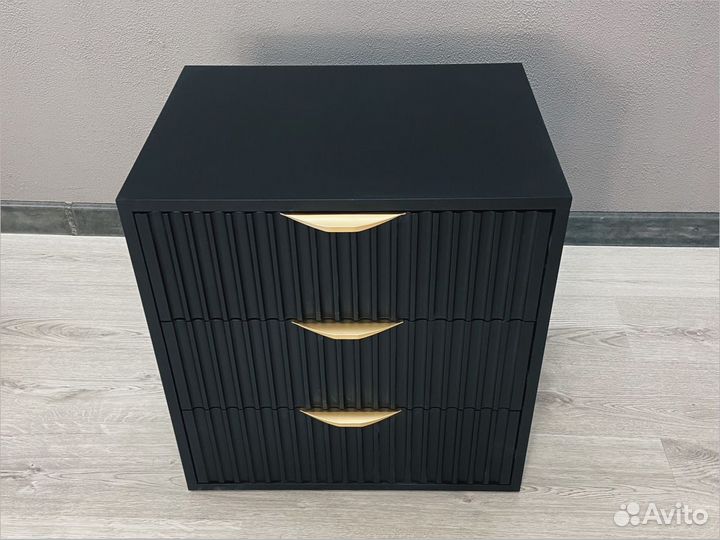 Прикроватная тумба черная