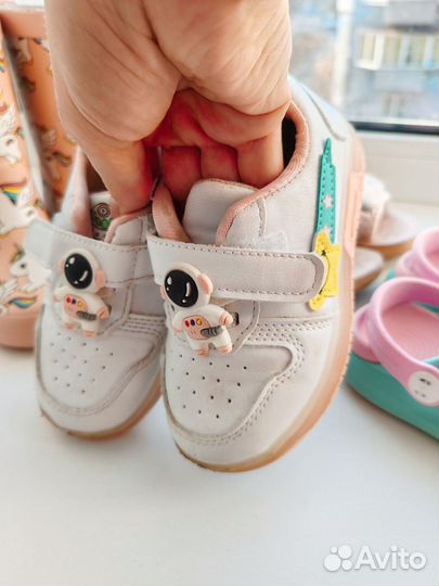 Обувь на девочку размер 25-26