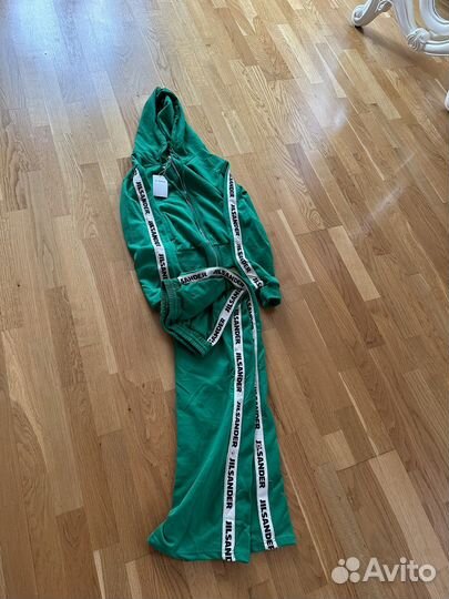 Спортивный костюм