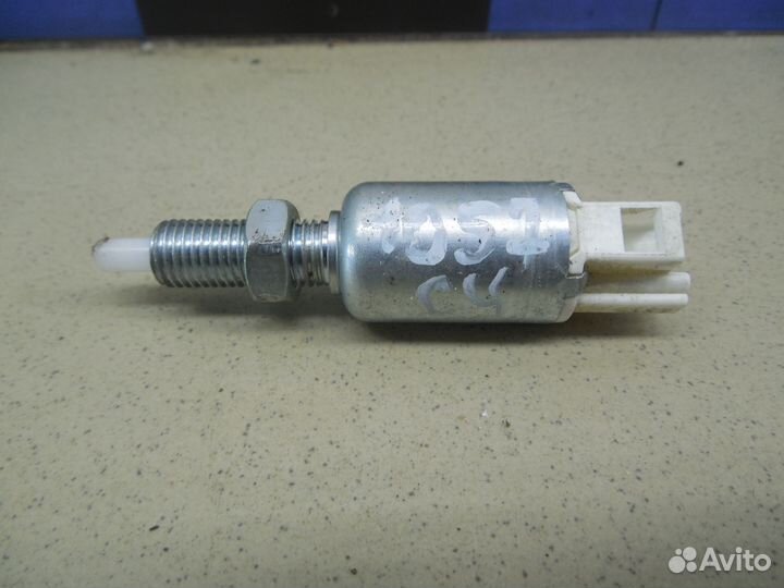 Датчик педали сцепления RAV 4 2013