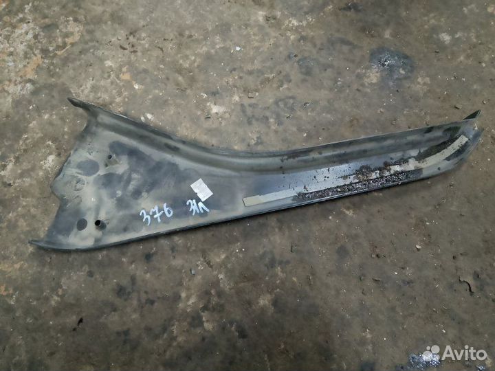 Накладка в салоне задняя левая Ford Focus 2 2