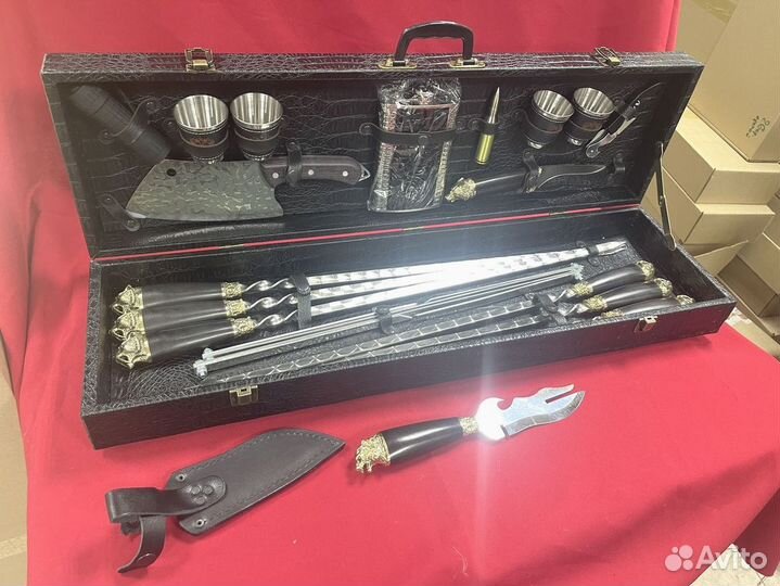 Шашлычный набор в подарочном кейсе
