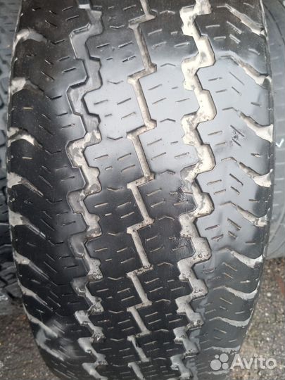 Kumho Road Venture AT 265/70 R17