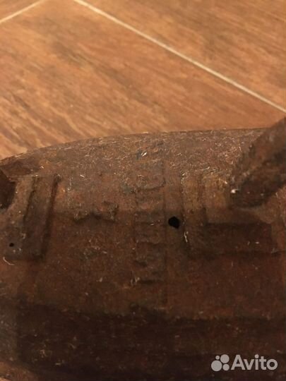 Старинный утюг(чугунный)