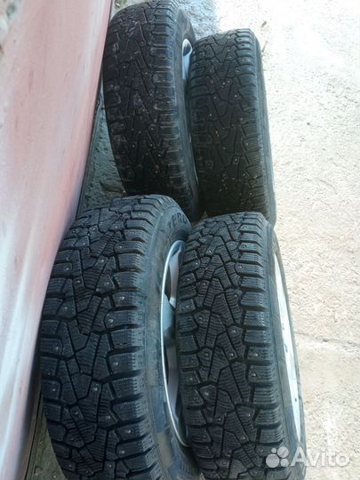 R15 Pirelli Ice Zero 185/65, PCD 4x114.3 DIA 65