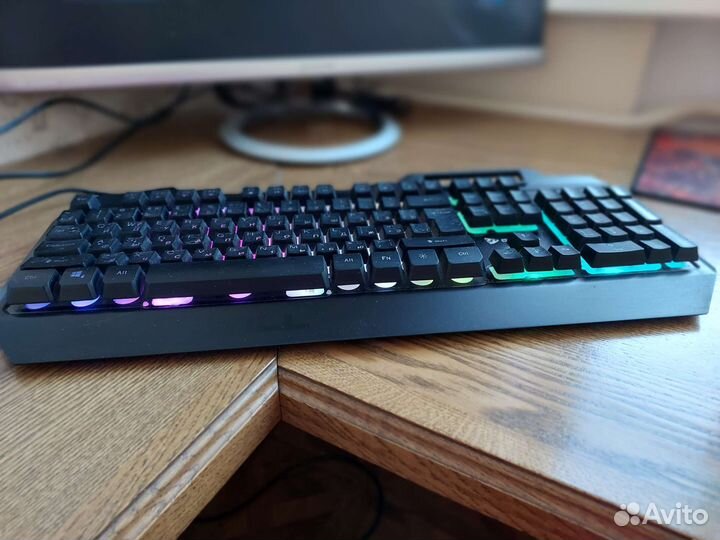 Игровая клавиатура qcyber с подсветкой rgb