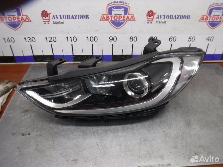 Фара передняя левая Hyundai Elantra