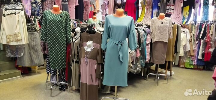 Бирюзовое платье