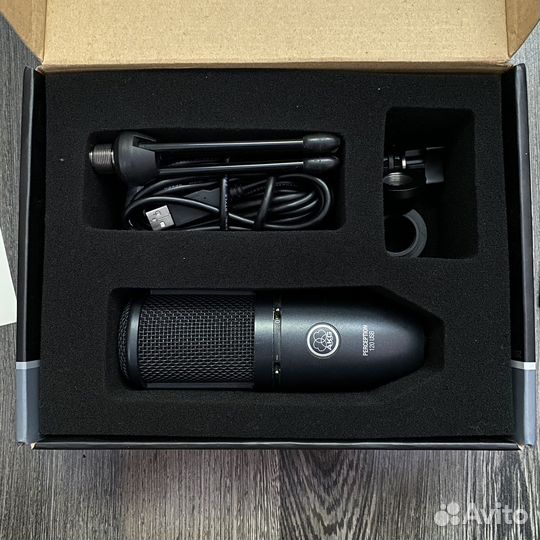 Студийный микрофон AKG Perception 120