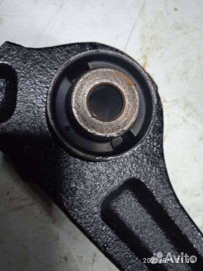 Рычаг перед нижний Dodge challenger