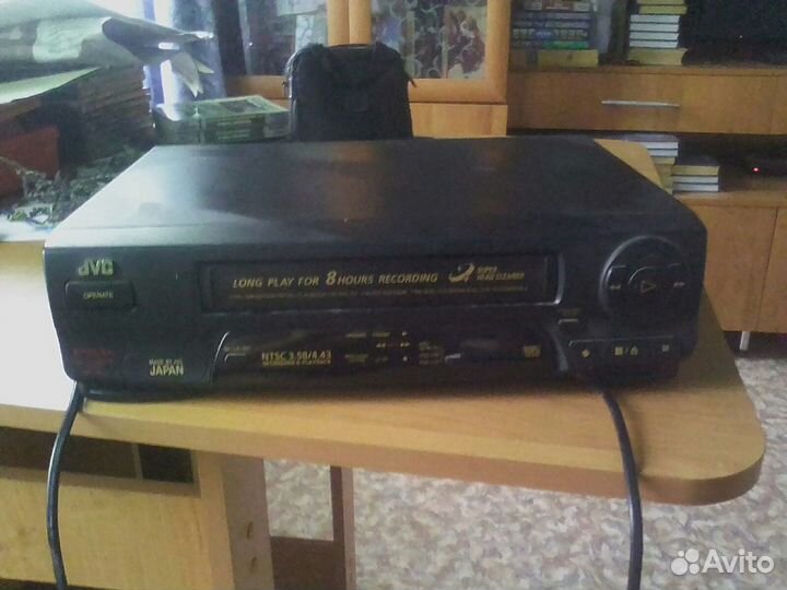 Продам видеомагнитофон JVC