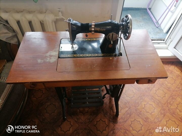 Швейная машинка