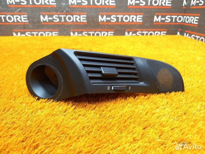 Дефлектор воздушный передний правый Bmw 5-Series