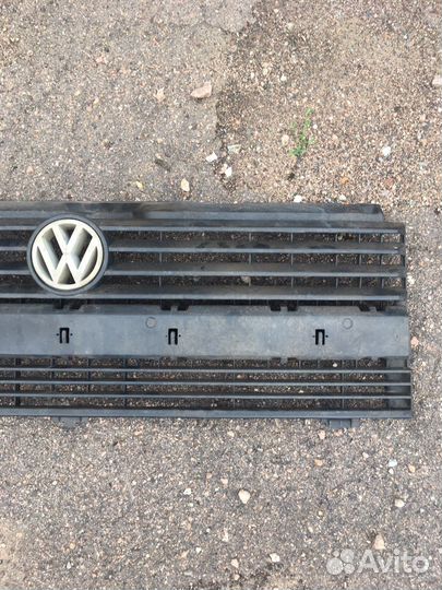 Решетка радиатора volkswagen transporter Т4